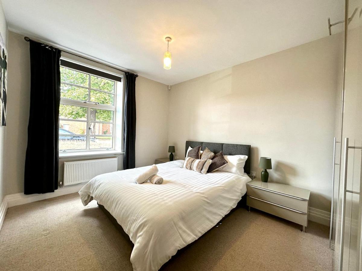 Desirable 2 Bedroom Apartment In Bicester That Sleeps 5 Ngoại thất bức ảnh